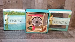 FRESHWATER FISHING SET W/BOOK - Picture 1 of 5