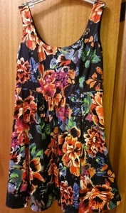 City Chic Plus Size M, fit size 18. floral Dress. Stretch. attached petticoat - Picture 1 of 18