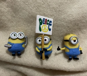 Minions Despicable Me Genuine Toy Action Mini Figure PVC Cake Toppers Models 3 B - Picture 1 of 20