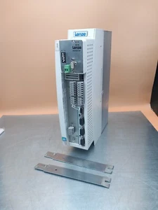 Lenze EVS9321-EPV004 With EMF2133IB - Imagen 1 de 5