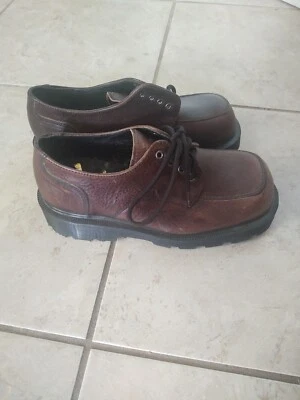 Dr Martens Dress Shoes Boys Size 2 - Image 1 of 3