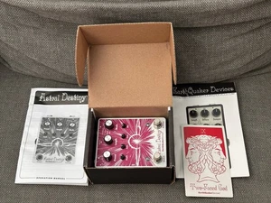 Pedal de guitarra EarthQuaker Devices Astral Destiny Octave Reverb - ¡Impecable en caja! - Imagen 1 de 7