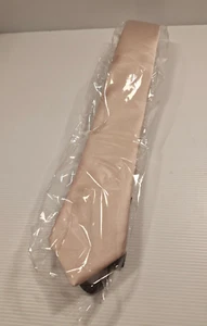 Beau Pink Slim Necktie Business Formal Tie - Picture 1 of 4