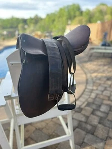 Antique Saddle Dressage - Picture 1 of 12