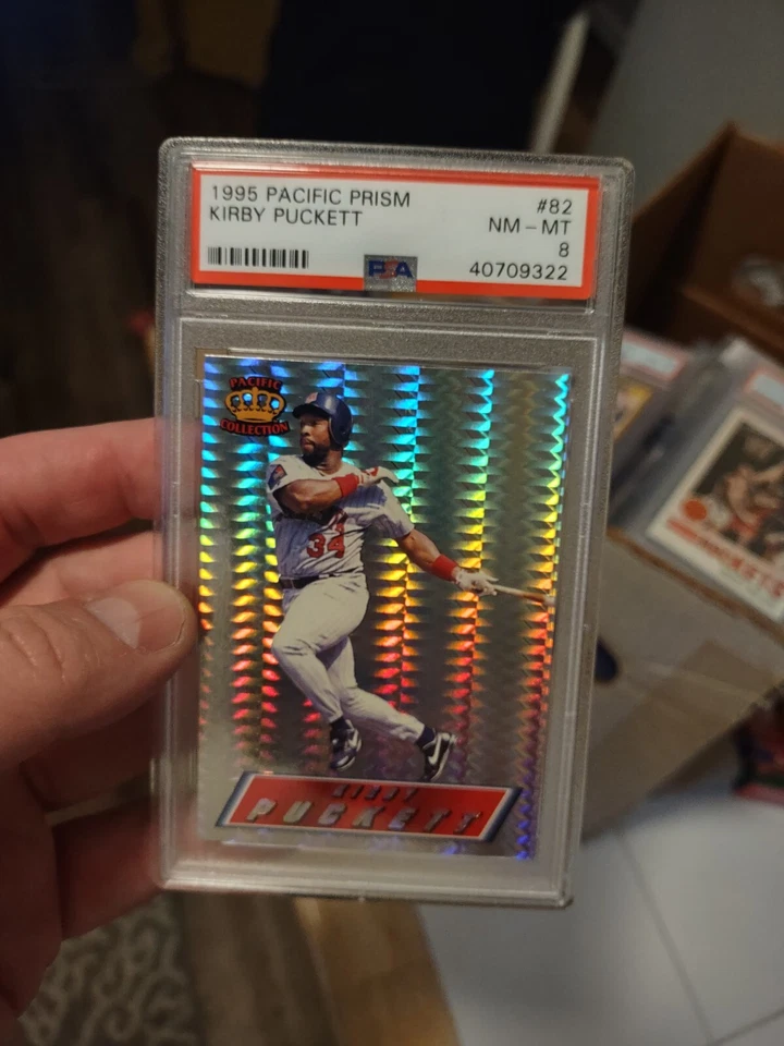 1995 Pacific Baseball Prism Kirby Puckett Minnesota Twins #82 - Image 1 of 3