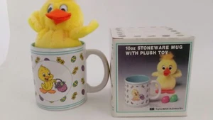 NEW United Silver & Cutlery Co 10 oz Stoneware Mug with Plush Toy - Picture 1 of 4