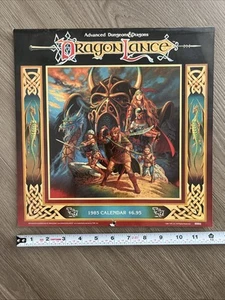 DragonLance 1985 Calendario Avanzado Mazmorras y Dragones TSR 8885 - Imagen 1 de 10