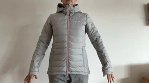 Peak Performance W Daunen Ski Jacke Damen Winter Silber Gr. M - Bild 1 von 12