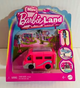 Mini Barbie Land, mini muñeca, furgoneta y piscina que cambia de color - Imagen 1 de 2