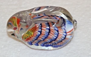 Estatuilla de conejo de vidrio artístico vintage azul blanco rojo caña millefiori adorno animal - Imagen 1 de 8