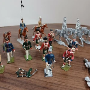 48 Lead Toy Soldiers British Scottish Cavalry Infantry Band Misc ~2" VTG - Picture 1 of 12