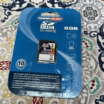 Dane-Elec 8 Gb Class 4 Sdhc Flash Memory Card Da-Sd-8192-R - Image 1 of 2