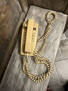 VINTAGE AT&T BELL WALL MOUNT TELEPHONE PUSH BUTTON TOUCH TONE PHONE BEIGE