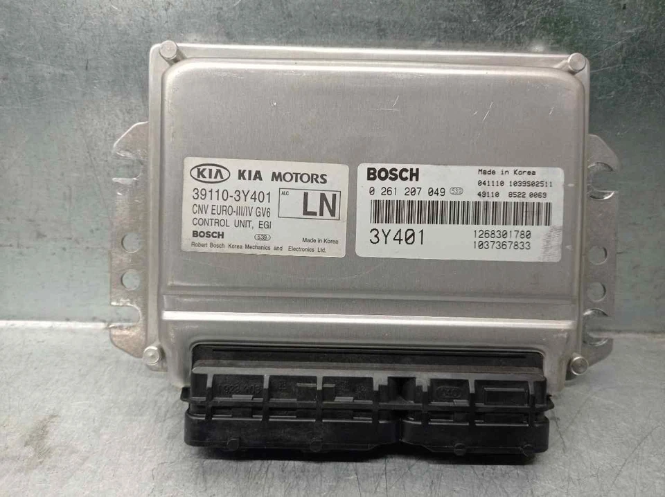 391103Y401 CENTRALINA MOTORE / BOSCH / 0261207049 / 3876814 PER KIA CARNIVAL II - Immagine 1 di 4