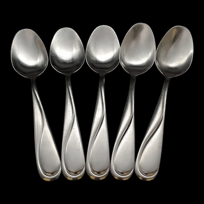 5 Hampton Silversmiths Swirl Teaspoons - 6 1/4" Stainless Steel China - Image 1 of 4