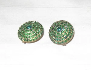 PAIR VINTAGE 1ST ½ 20TH C. 1” EMERALD CRYSTAL RIBBON OR BUCKLE ORNAMENTS. CONCE - Imagen 1 de 3
