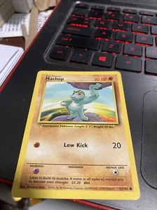 Machop Base Set 52/102 Pokemon Card Unlimited TCG WOTC - Picture 1 of 2