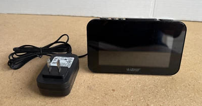 Reloj despertador digital color atómico La Crosse Technology con puerto USB C89201 NEGRO Foto 1 de 3