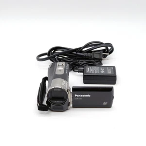Panasonic SDR-550 Standard Definition Camcorder (Black) - Picture 1 of 5