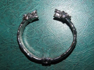 SNARLING WOLF TORQUE BRACELET VINTAGE SILVER TONE CELTIC KNOTS 7" WEREWOLF - Picture 1 of 6