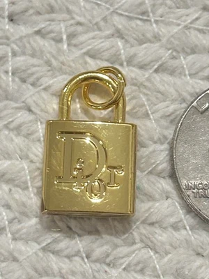 DIOR ZIP PULL 15 MM BRIGHT GOLD DOUBLE SIDED - - Image 1 of 3