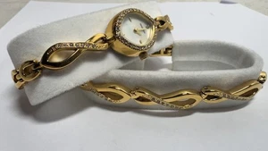 Sekonda Damenuhr und Armband goldfarben. No Box  - Bild 1 von 5