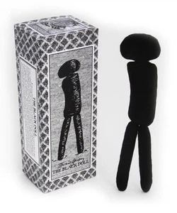 FIGURA DE FELPA DE MUÑECA EDWARD GOREY NEGRA NECESITA BASE DE JUGUETE LIMITADA - Imagen 1 de 1