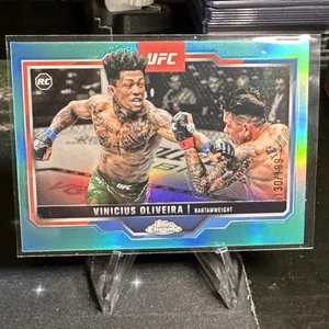 2025 Topps Chrome UFC Vinicius Oliveira Rookie AQUA rifrattore / 199 RC #9 - Foto 1 di 2
