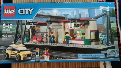 (60050) LEGO City: Train Station - New Sealed Retired Car Town Building. - Image 1 of 2