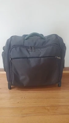 Bolsa de viaje Briggs & Riley con ruedas color oliva TUC115-8 equipo de viaje Foto 1 de 4