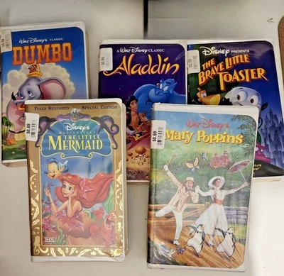 Lot (5) Disney VHS Video Tapes Vintage Movies Cartoons Clamshell Cases - Image 1 of 2