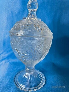 Vintage Glass Federal Candy Dish W/Lid Harvest Grape Scallop Stem Foot Pedestal - Picture 1 of 12