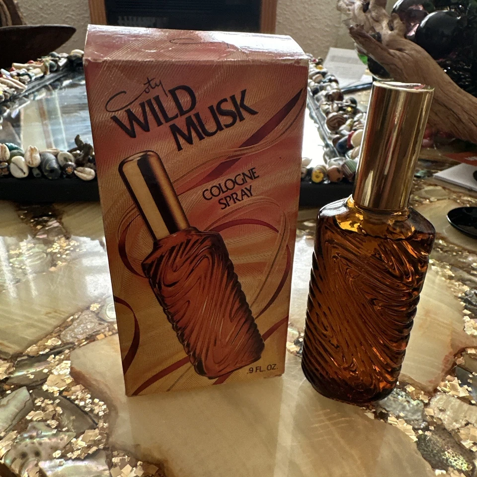 COTY WILD MUSK Cologne Spray .9 OZ. VINTAGE In Damaged Box