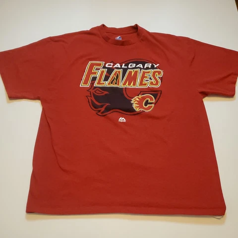Calgary Flames NHL Hockey Red Majestic Short Sleeve T-Shirt 2XL Good Condition Cover