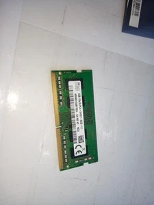 01AG708 4GB DDR4 2400 SoDIMM - Picture 1 of 2