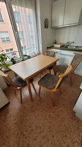 Küchentisch mit 4 Stühlen Holz hell Stühle Stoffbezug. - Bild 1 von 1