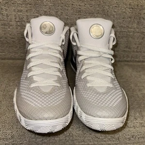 Nike Kyrie 1 Opening Night Size 8.5 Men’s - Picture 1 of 6