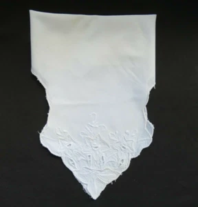 Embroidered Floral Linen Hot Roll Basket Liner 16 x 16 - Picture 1 of 5