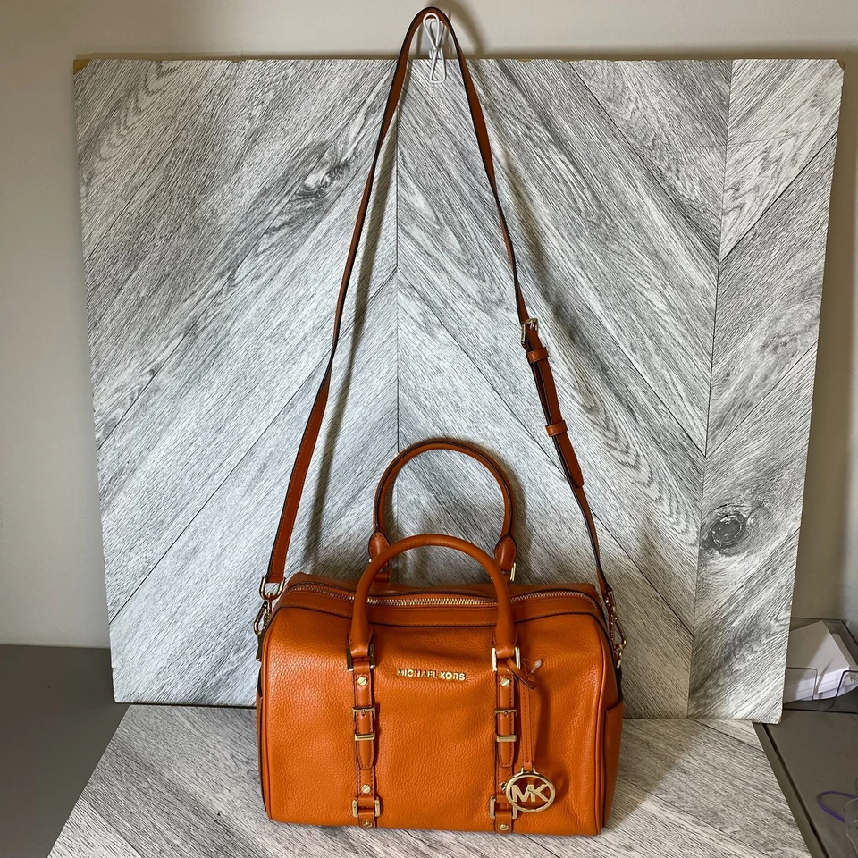 Cartera de Lona Michael Kors Cuero Naranja Quemado Bedford Legacy Mediana $328 Nueva Foto 1 de 4