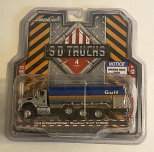 Greenlight SD Truck 2018 International Workstar Tanker Gulf Oil Tanker 1:64 NISP - Picture 1 of 8