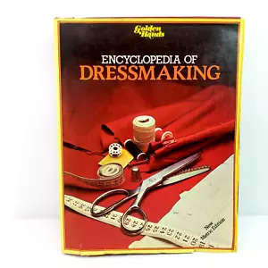 Golden Hands Encyclopedia of Dressmaking Metric Edition Vintage 1972 - Foto 1 di 17