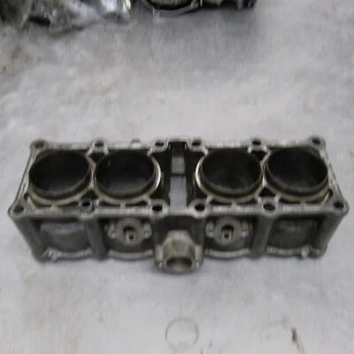 Yamaha FZR600 1990 motor pistón cilindros bloque jarra 3U-11638-00-00 Foto 1 de 4