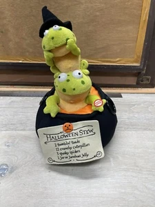 Hallmark Sapos Temblorosos Halloween Guiso Sapos Cantores en Caludron Funciona - Imagen 1 de 12