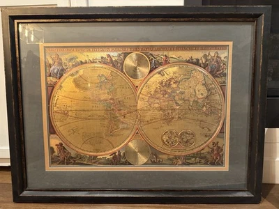 Arte de pared grande enmarcado mapa del mundo doble hemisferio de Bombay Company de colección Foto 1 de 4