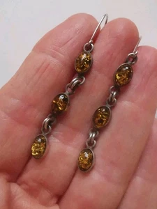 Sterling Silver Amber Dangle Earrings. R7M - Picture 1 of 2