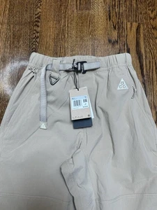 $125 Pantalones Nike ACG Tejidos UV FN2450-247 Caqui $125 Para hombres Talla XS - Imagen 1 de 10