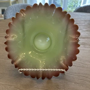 Antike gekräuselte Schale Braut Korb hellgrün & rosa Farbe - 9 Zoll - Bild 1 von 9