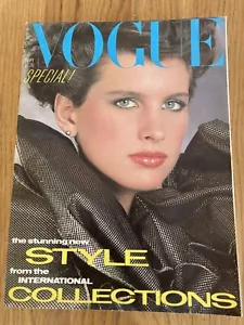 Vogue Magazine: September 1982 UK. International Collections. Lise Brand Cover - Foto 1 di 23