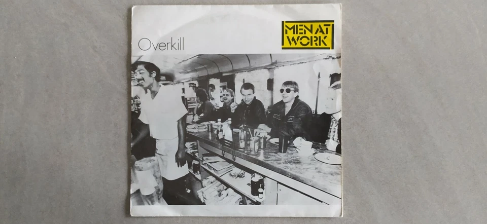 MEN AT WORK : Overkill 45 Tours - Photo 1/1
