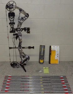 Loaded LEFT Hand BOWTECH Core SR Bow Package- 60 to 70 lb- 25 to 30" Draw Length - Picture 1 of 12